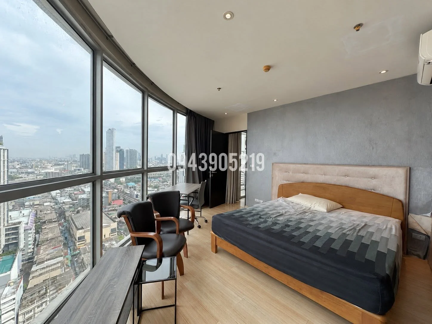 1 Bedroom condo in Sky Walk Residences