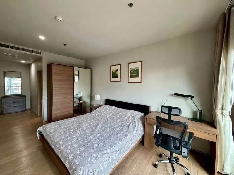 1 Bedroom condo in Noble Refine