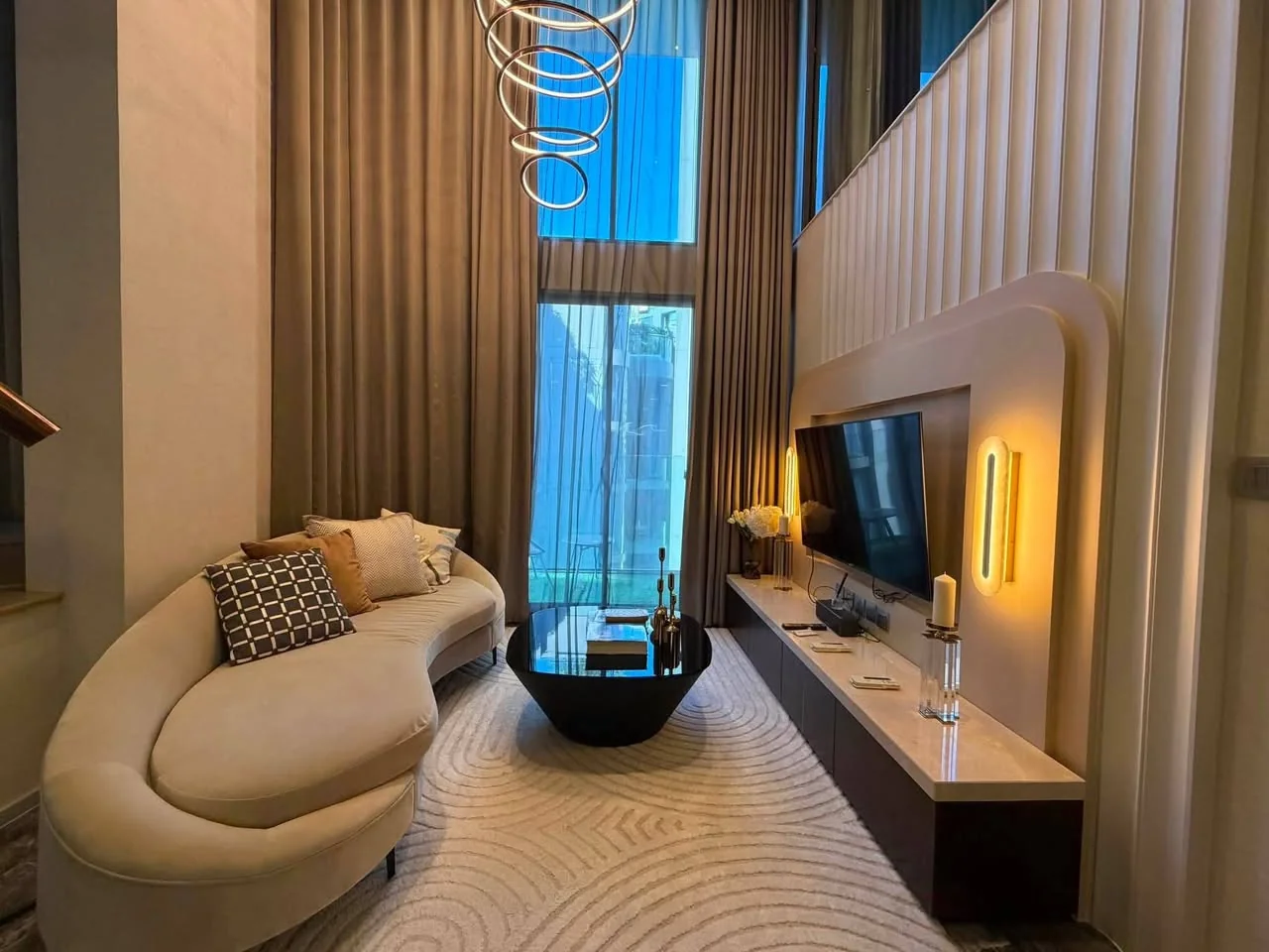 3 Bedroom condo in ASHTON Residence 41