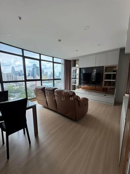 2 Bedroom condo in Lumpini Suite Phetchaburi-Makkasan