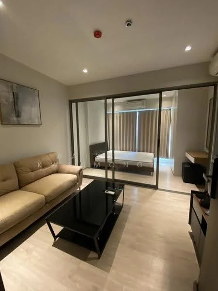 1 Bedroom condo in Whizdom Station Ratchada-Thapra