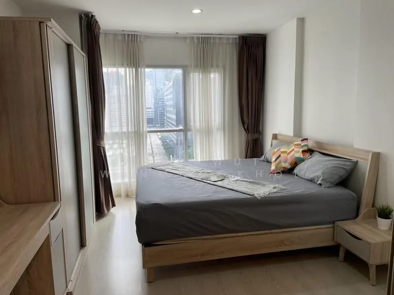 1 Bedroom condo in Aspire Rama 9