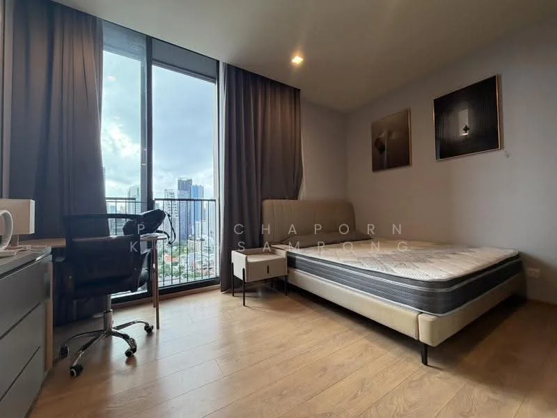 1 Bedroom condo in Noble Around Sukhumvit 33
