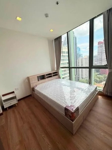 1 Bedroom condo in Wish Signature Midtown Siam