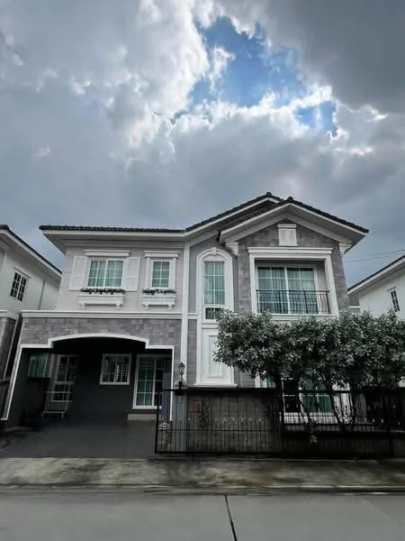 4 Bedroom condo in Golden Neo Bangna-Suan Luang