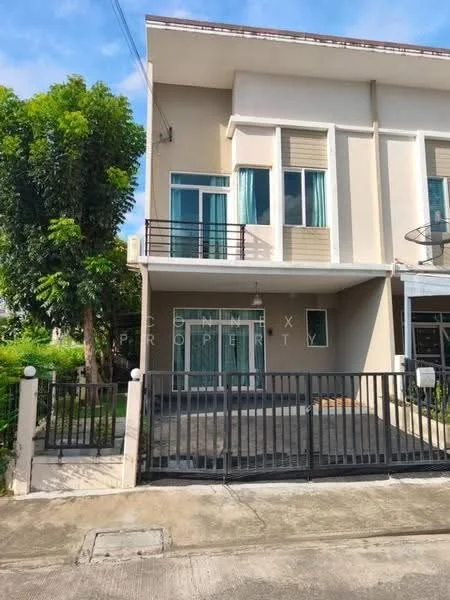 3 Bedroom condo in Casa City Don Mueang