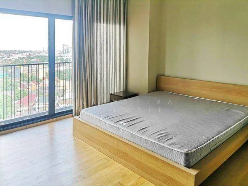 1 Bedroom condo in Noble Reveal