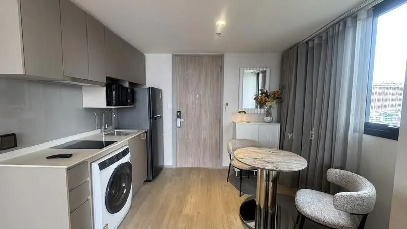 1 Bedroom condo in THE CROWN Residences