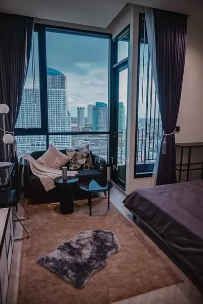 1 Bedroom condo in Chapter Charoennakhon–Riverside