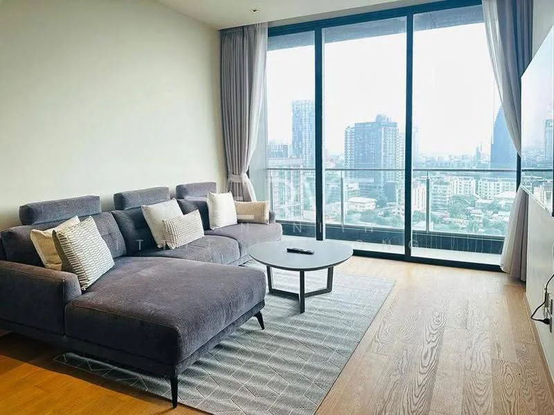 2 Bedroom condo in BEATNIQ Sukhumvit 32