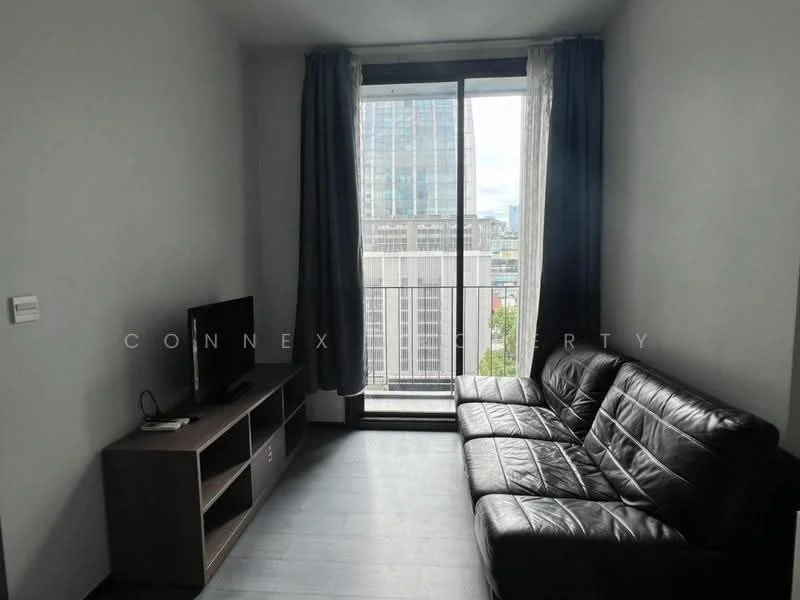 1 Bedroom condo in The Edge Sukhumvit 23