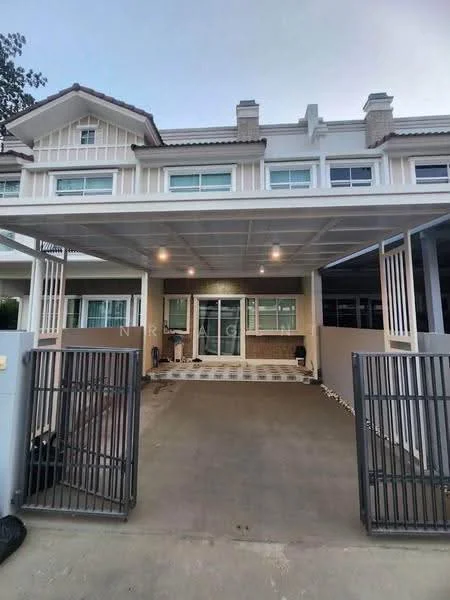 2 Bedroom condo in Indy Bangna-Ramkhamhaeng 2