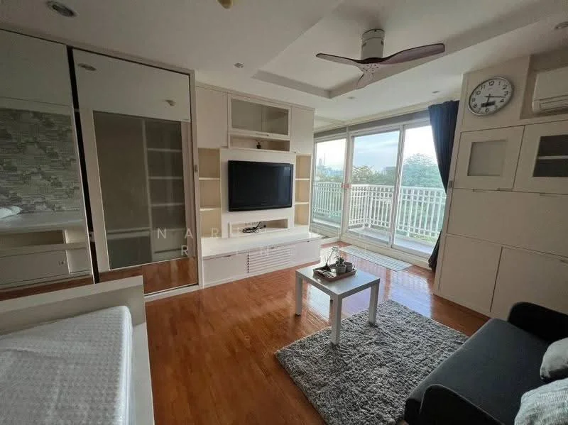 1 Bedroom condo in Baan Siri Sathorn