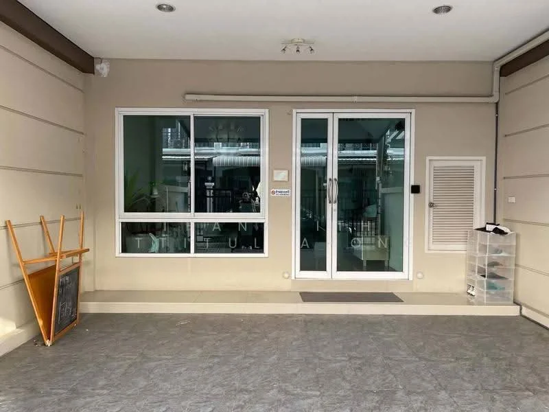 5 Bedroom condo in Grand De Ville Srinakarin