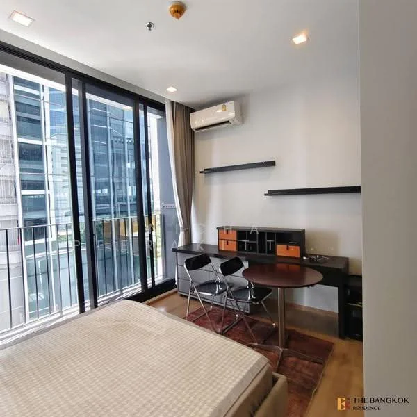 1 Bedroom condo in Noble Around Ari