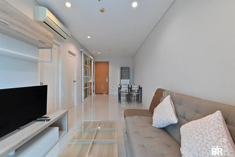 1 Bedroom condo in Villa Asoke