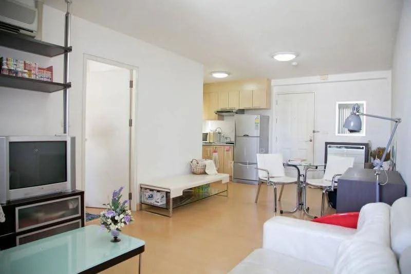 1 Bedroom condo in Plus 38 Hip