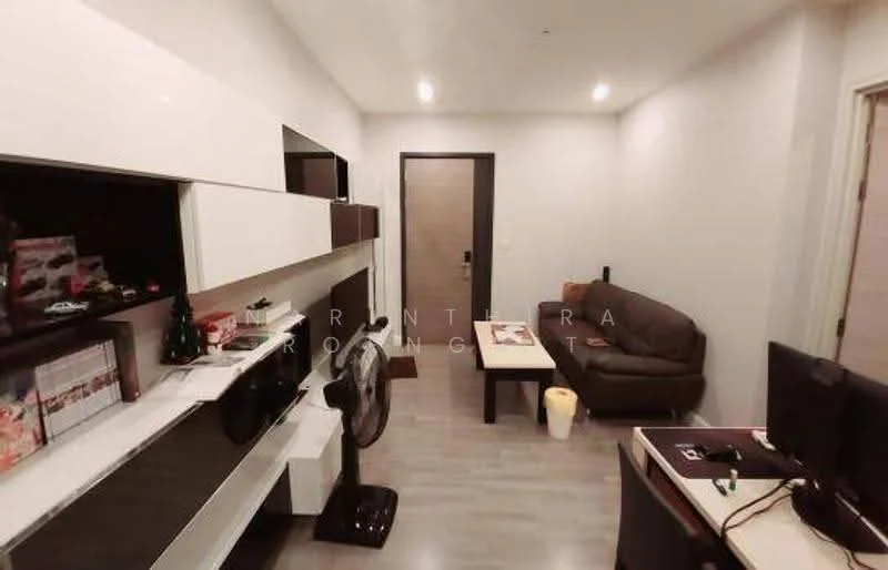 1 Bedroom condo in The Room Sathorn