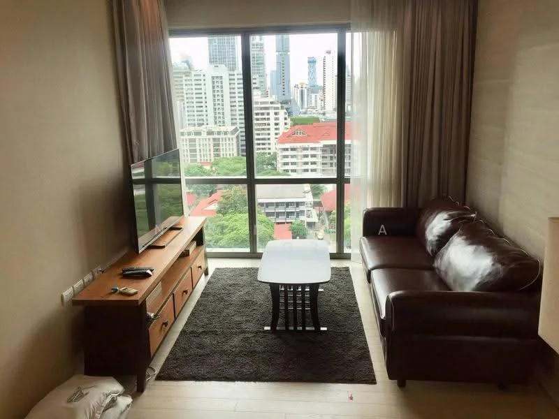 1 Bedroom condo in The Room Sukhumvit 21