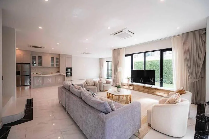 6 Bedroom condo in CINQ ROYAL Krungthep Kreetha