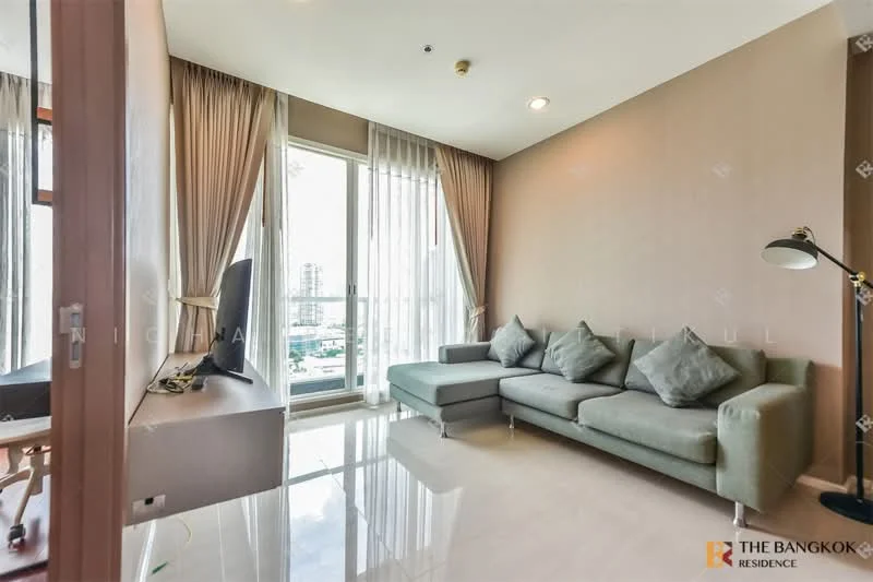 1 Bedroom condo in Menam Residences