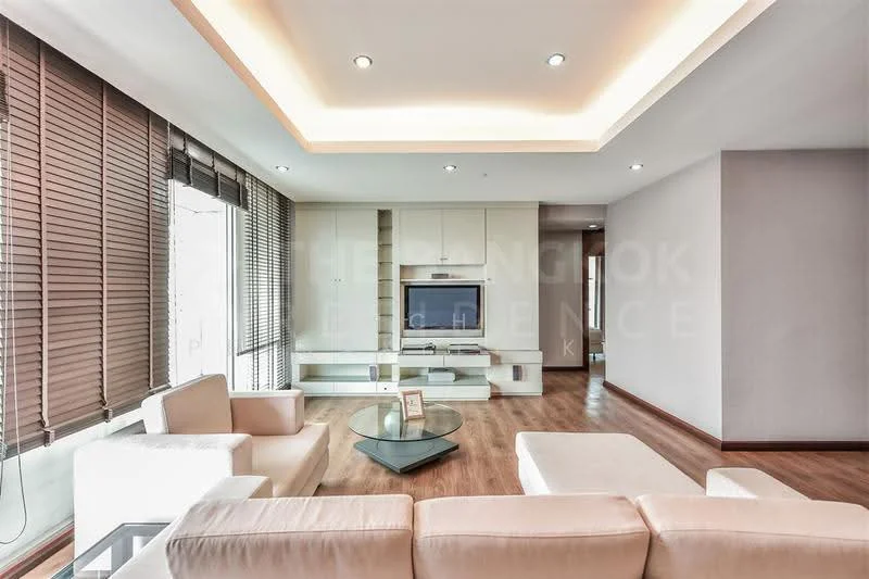 3 Bedroom condo in Sky Villas Sathorn