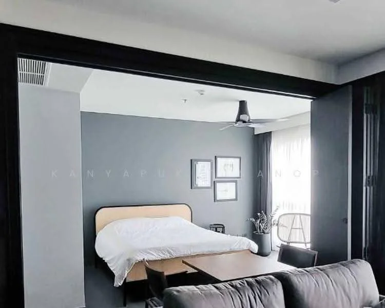 2 Bedroom condo in The Address Chidlom