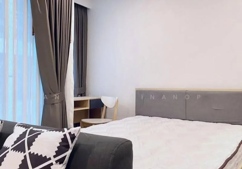 1 Bedroom condo in Maestro 07 Victory Monument