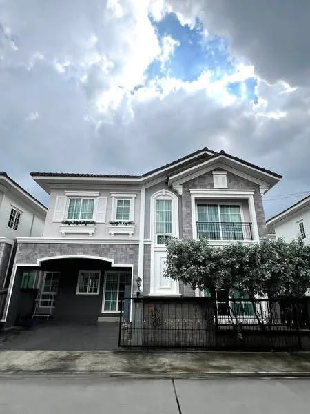 4 Bedroom condo in Golden Neo Bangna-Suan Luang