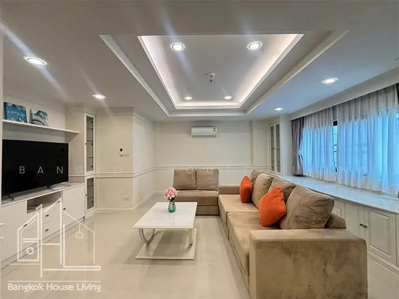 3 Bedroom condo in M Towers
