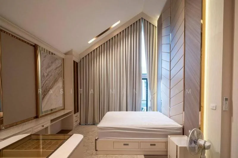 3 Bedroom condo in Bangkok Boulevard Praram 9 Srinakarin