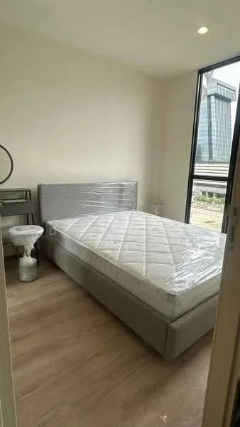 1 Bedroom condo in Nue District R9