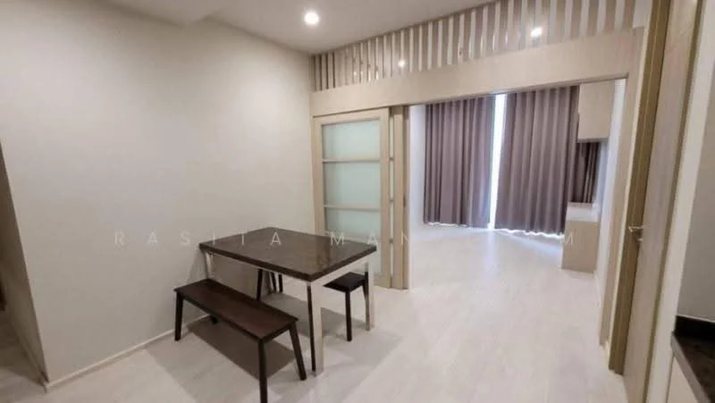 2 Bedroom condo in Noble Ploenchit