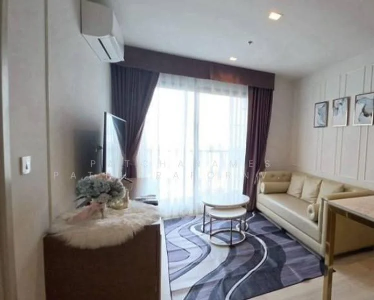 1 Bedroom condo in Life One Wireless