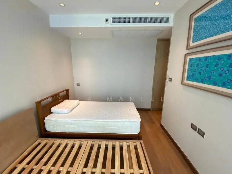 2 Bedroom condo in Supalai Oriental Sukhumvit 39