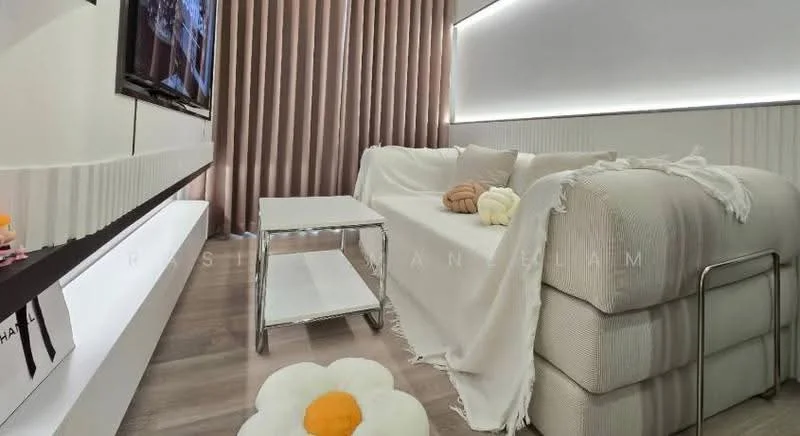 1 Bedroom condo in Rhythm Charoenkrung Pavillion