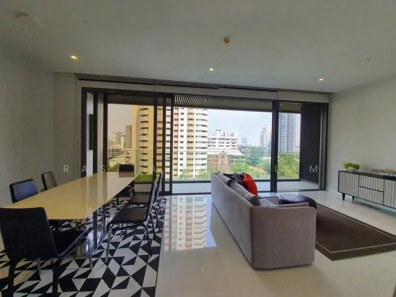 2 Bedroom condo in Vittorio 39