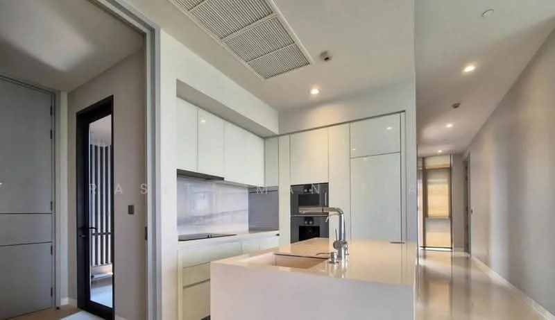 2 Bedroom condo in Vittorio 39
