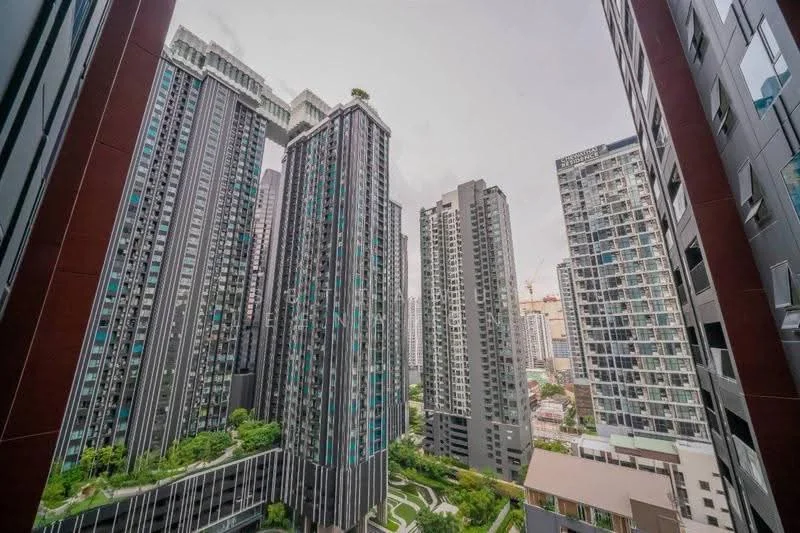 1 Bedroom condo in Life Asoke Hype
