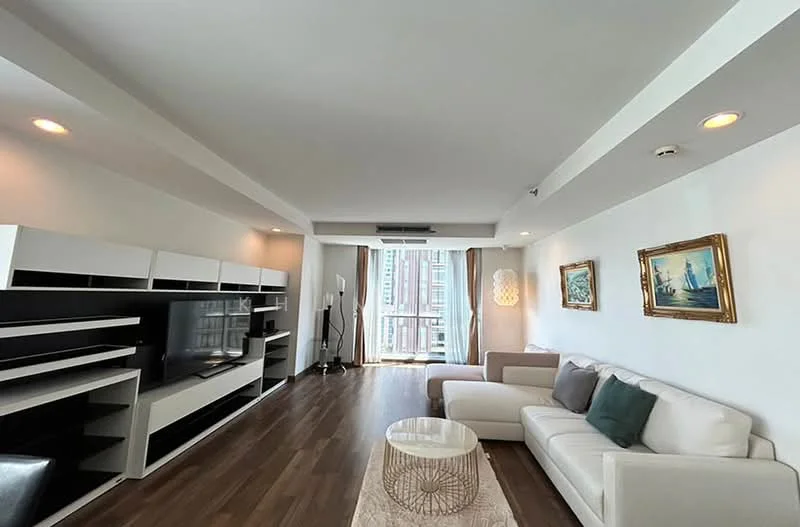 2 Bedroom condo in The Rajdamri