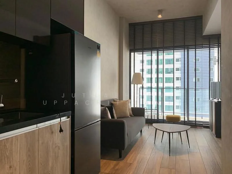 1 Bedroom condo in The Lofts Asoke