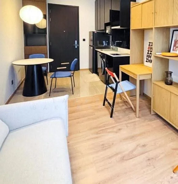 1 Bedroom condo in Noble Around Ari