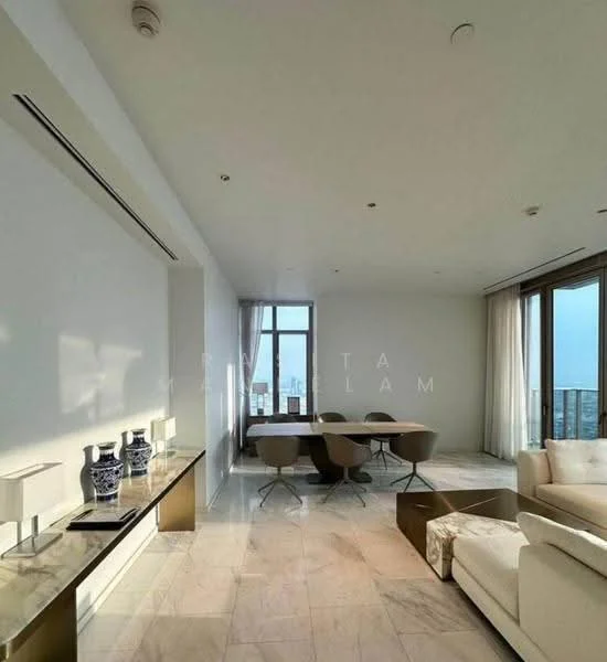 3 Bedroom condo in Four Seasons Private Residences