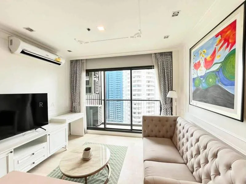 2 Bedroom condo in Life One Wireless