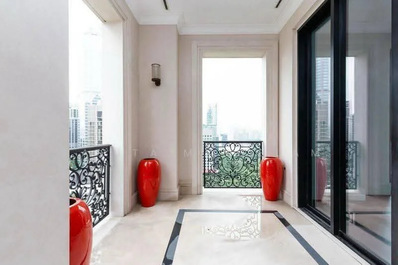 2 Bedroom condo in 98 Wireless