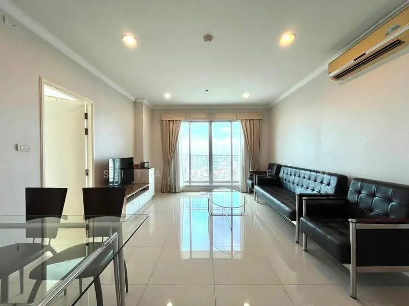 2 Bedroom condo in Centric Scene Sukhumvit 64