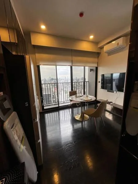 2 Bedroom condo in Park Thonglor Tower