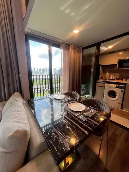 2 Bedroom condo in KnightsBridge Space Rama 9