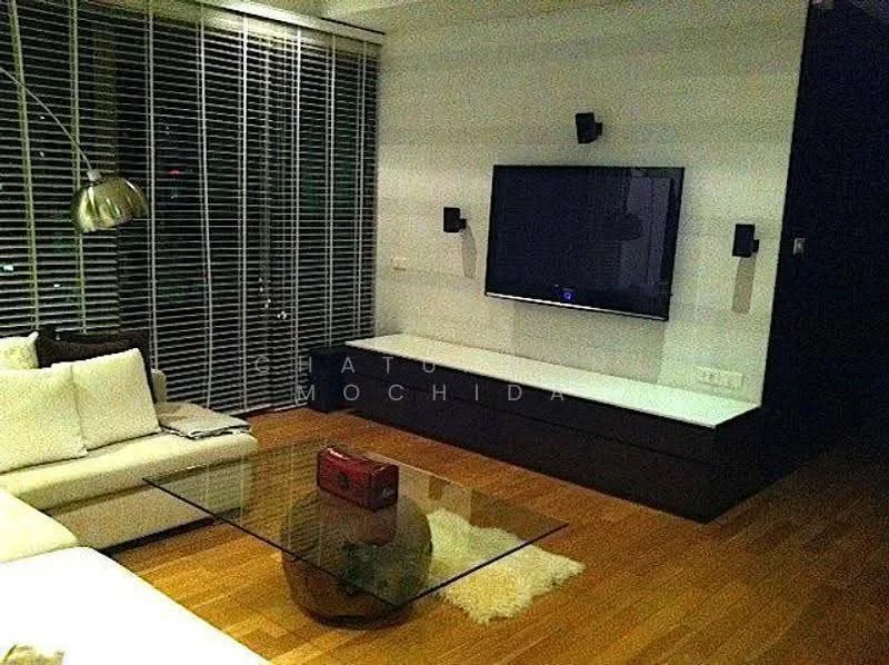 2 Bedroom condo in The Lakes