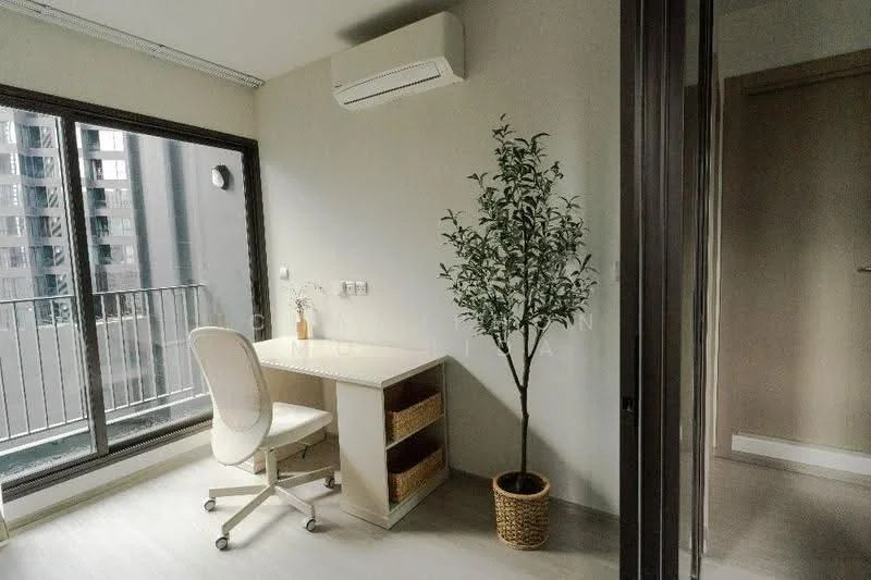 1 Bedroom condo in Life Asoke-Rama 9